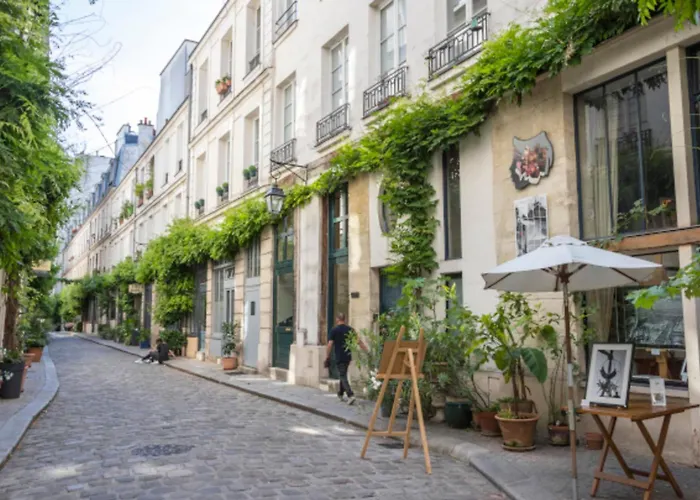 In Charming 3-bedroom Near Bois De Vincennes Ferienhaus *